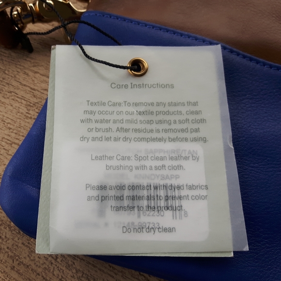 Genuine Leather Sapphire Boulevard Clutch - NWT - Picture 7 of 7